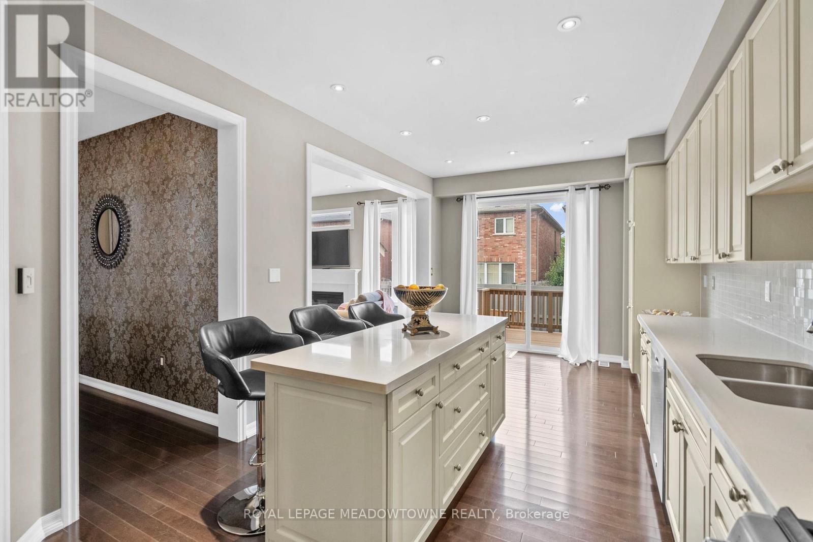 589 Bartleman Terrace, Milton, Ontario  L9T 6Z4 - Photo 11 - W13658556