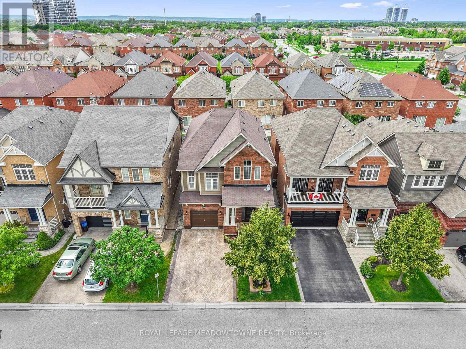 589 Bartleman Terrace, Milton, Ontario  L9T 6Z4 - Photo 2 - W13658556