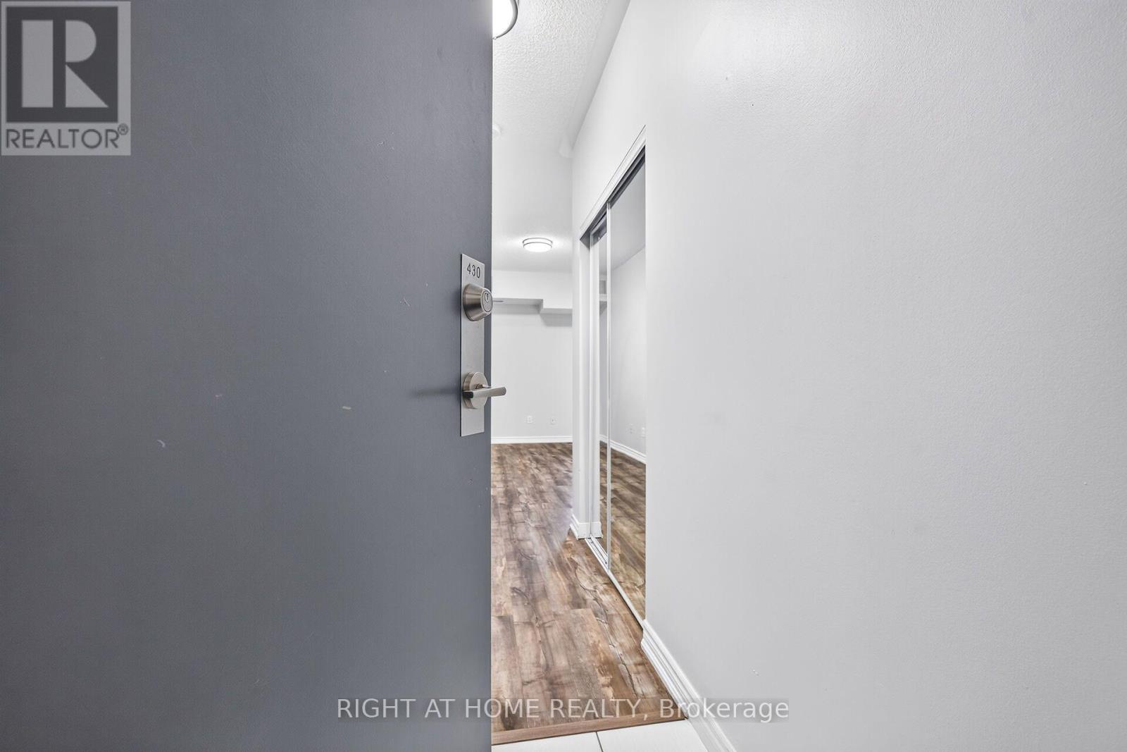 430 - 570 Lolita Gardens, Mississauga, Ontario  L5A 0A1 - Photo 11 - W13658664