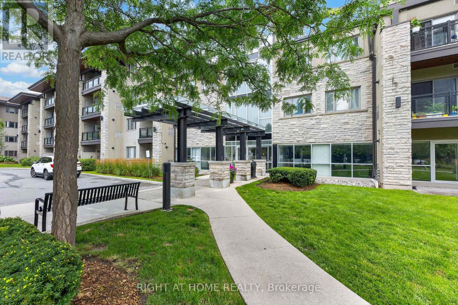 430 - 570 Lolita Gardens, Mississauga, Ontario  L5A 0A1 - Photo 8 - W13658664