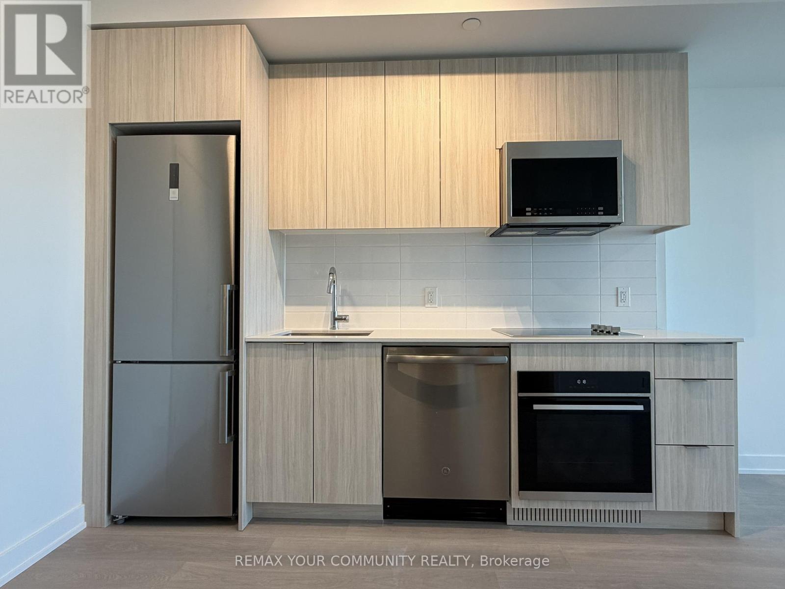 717 - 20 Deans Drive, Toronto, Ontario  M1L 0J7 - Photo 4 - E13656678