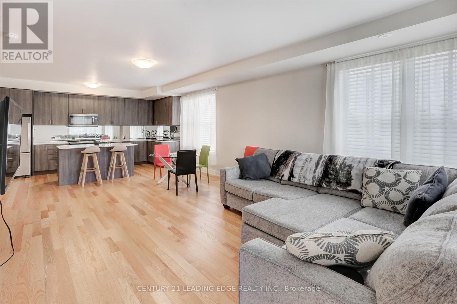 106 - 1180 Cawthra Road, Mississauga, Ontario  L5G 4K7 - Photo 2 - W13526564