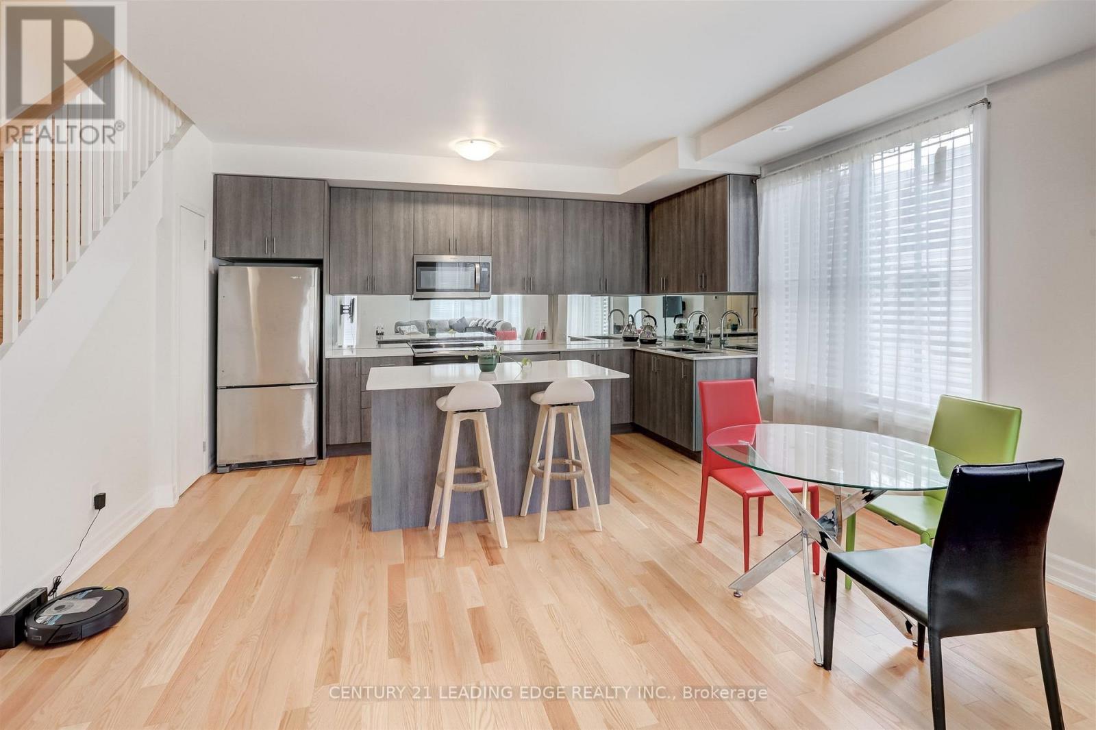 106 - 1180 Cawthra Road, Mississauga, Ontario  L5G 4K7 - Photo 4 - W13526564