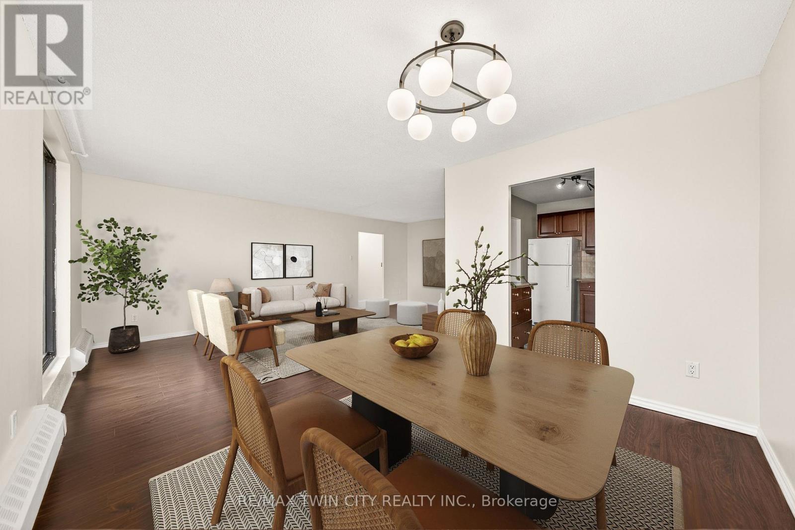 605 - 1100 Courtland Avenue E, Kitchener, Ontario  N2C 2H9 - Photo 4 - X12960798