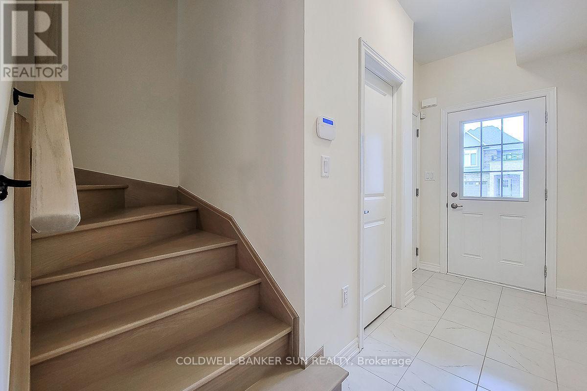 82 Pinot Crescent, Hamilton, Ontario  L8E 0J9 - Photo 3 - X13658444