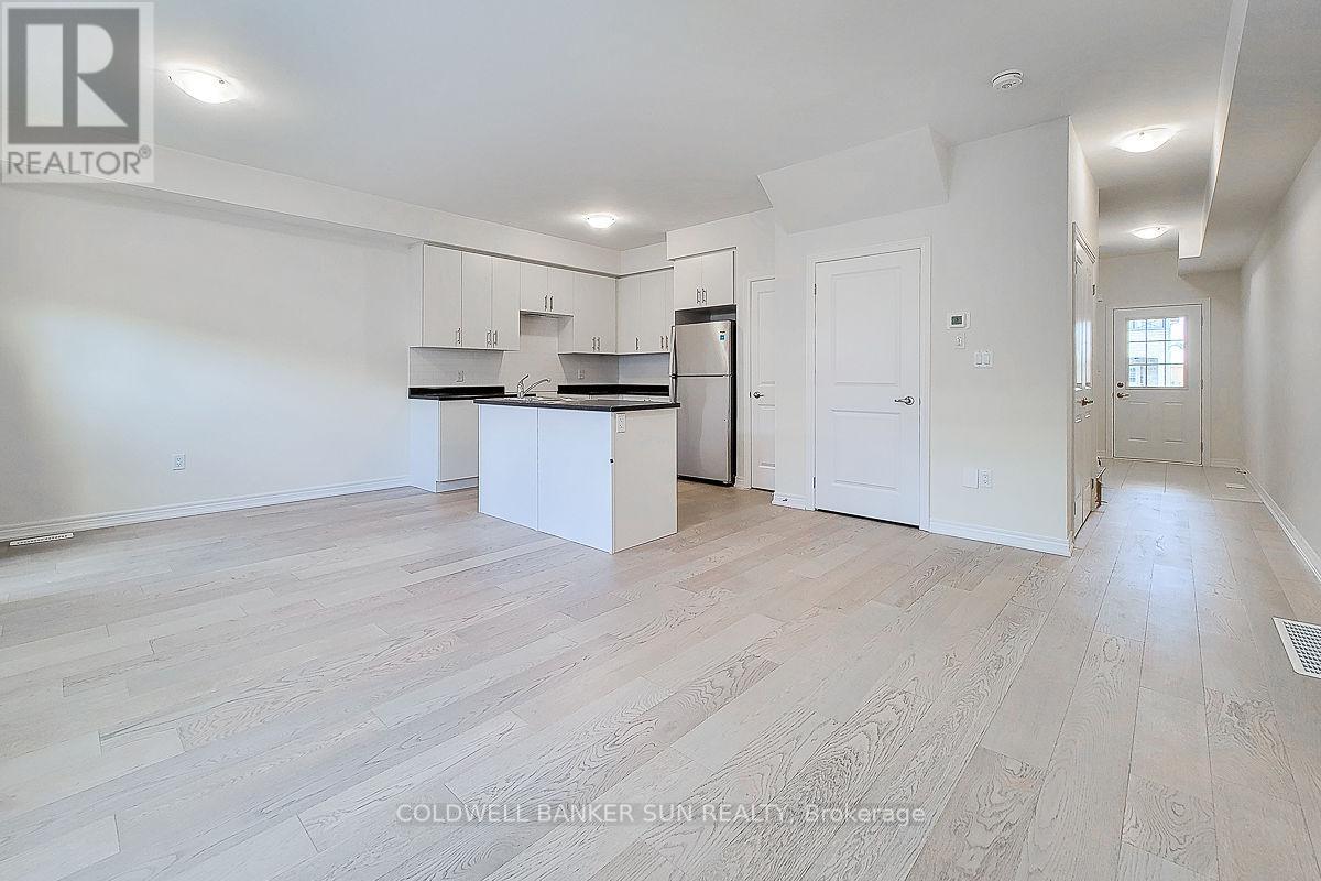 82 Pinot Crescent, Hamilton, Ontario  L8E 0J9 - Photo 4 - X13658444