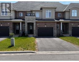 82 PINOT CRESCENT, Hamilton, Ontario