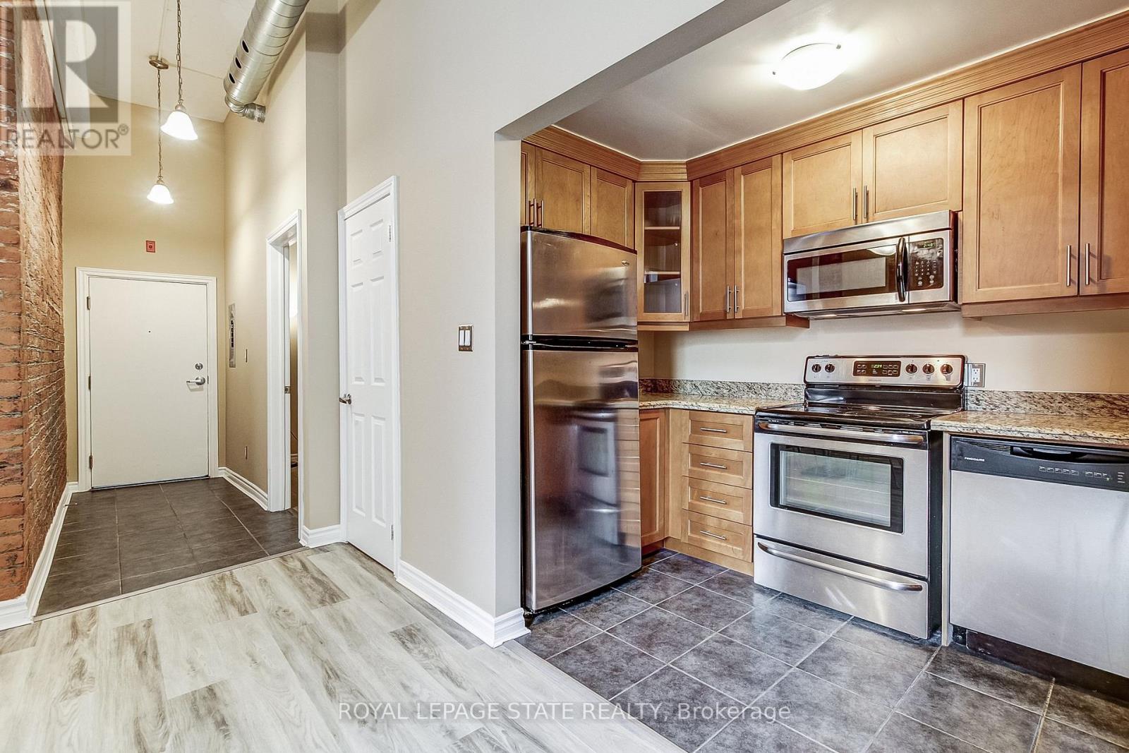 214 - 80 King William Street, Hamilton, Ontario  L8R 0A1 - Photo 12 - X13658594