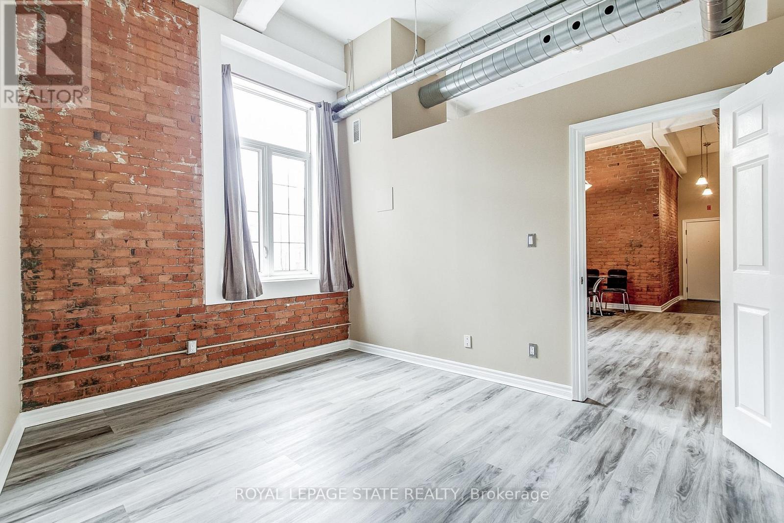 214 - 80 King William Street, Hamilton, Ontario  L8R 0A1 - Photo 17 - X13658594
