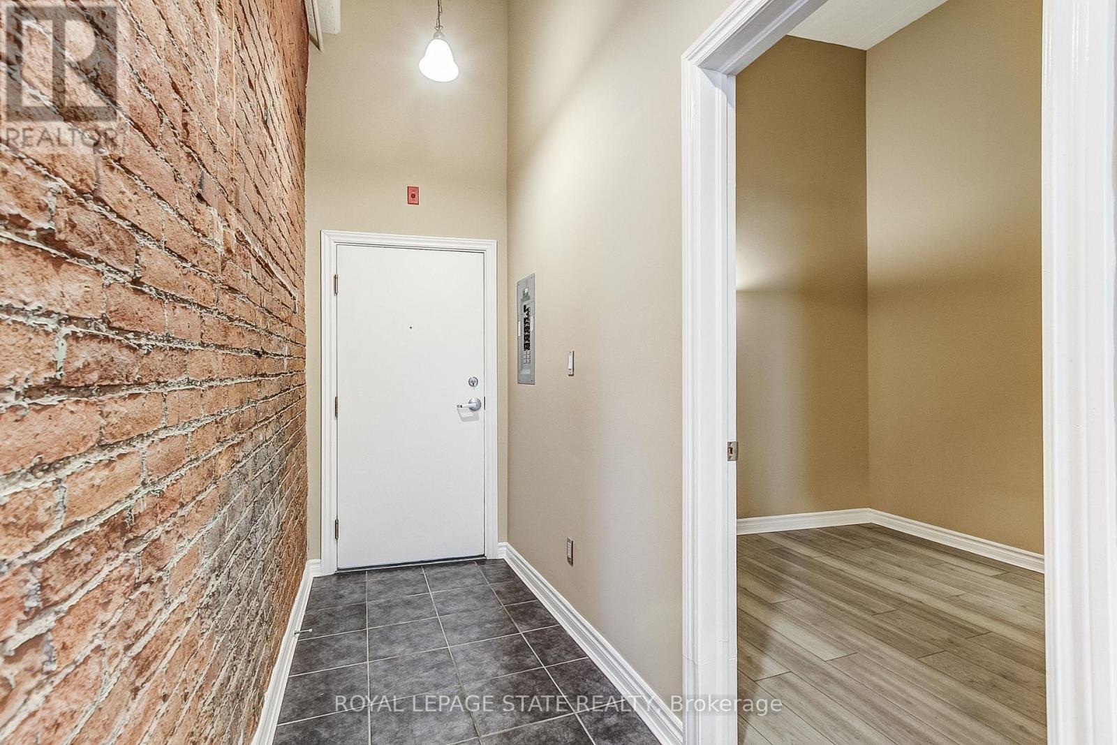 214 - 80 King William Street, Hamilton, Ontario  L8R 0A1 - Photo 6 - X13658594