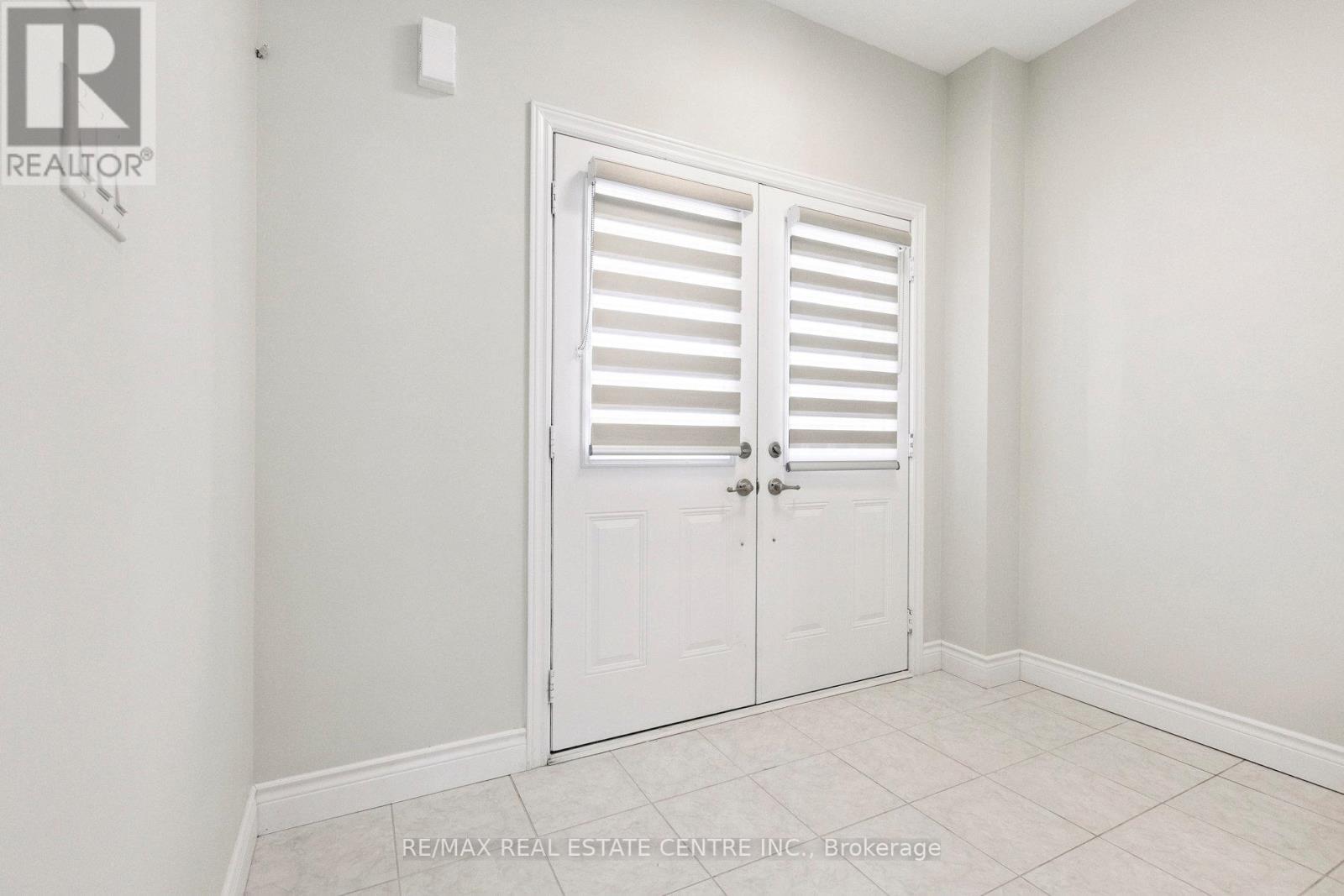 3 Ingalls Avenue, Brantford, Ontario  N3V 0B7 - Photo 2 - X13658634
