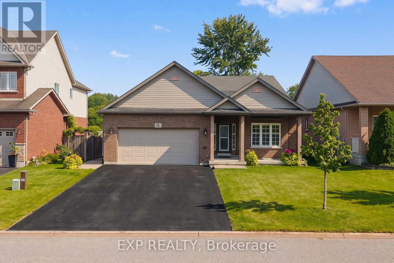 26 Welstead Drive, St. Catharines, Ontario  L2S 4B4 - Photo 2 - X13658660