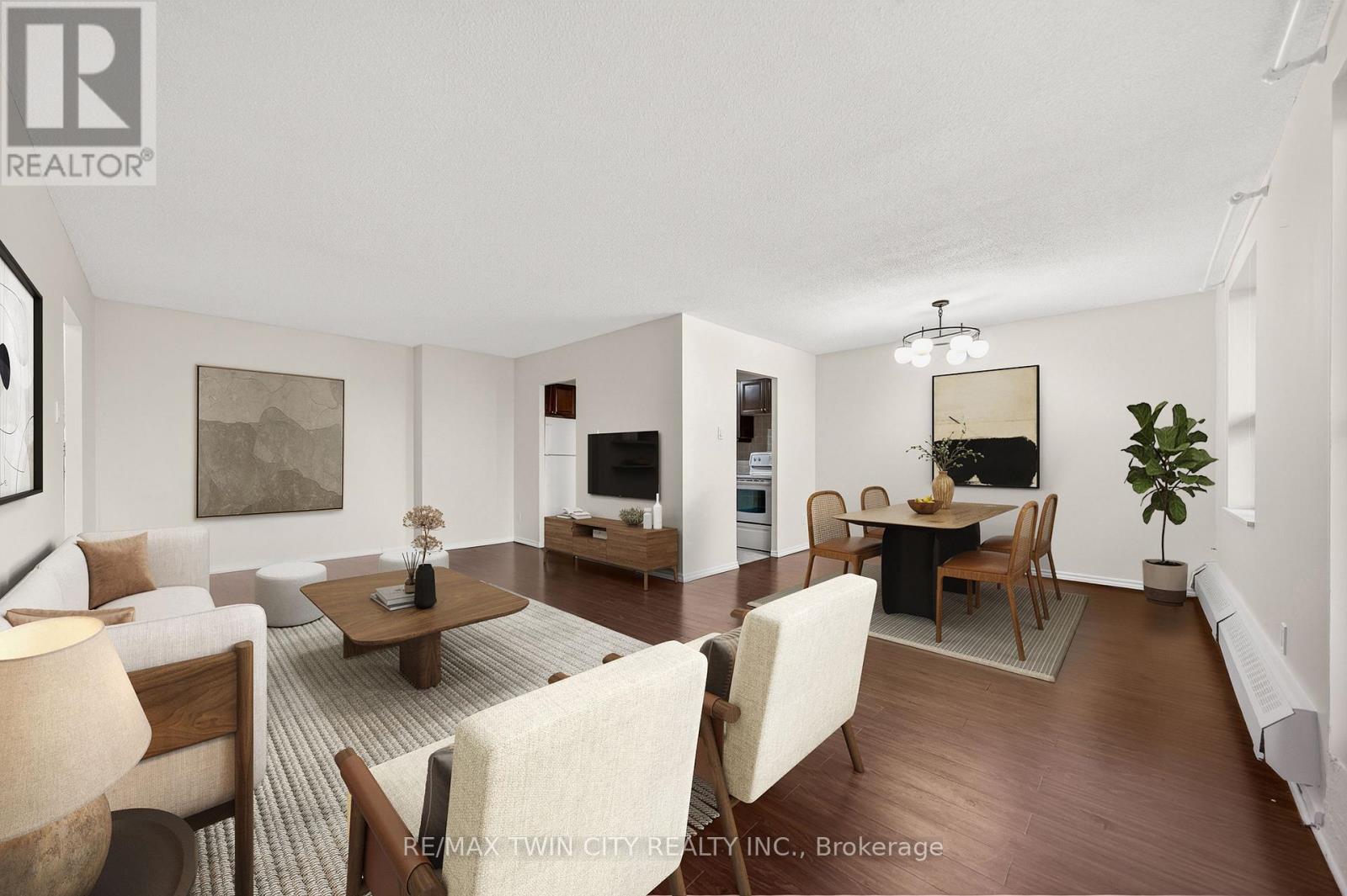 605 - 1100 Courtland Avenue E, Kitchener, Ontario  N2C 2H9 - Photo 2 - X12960798