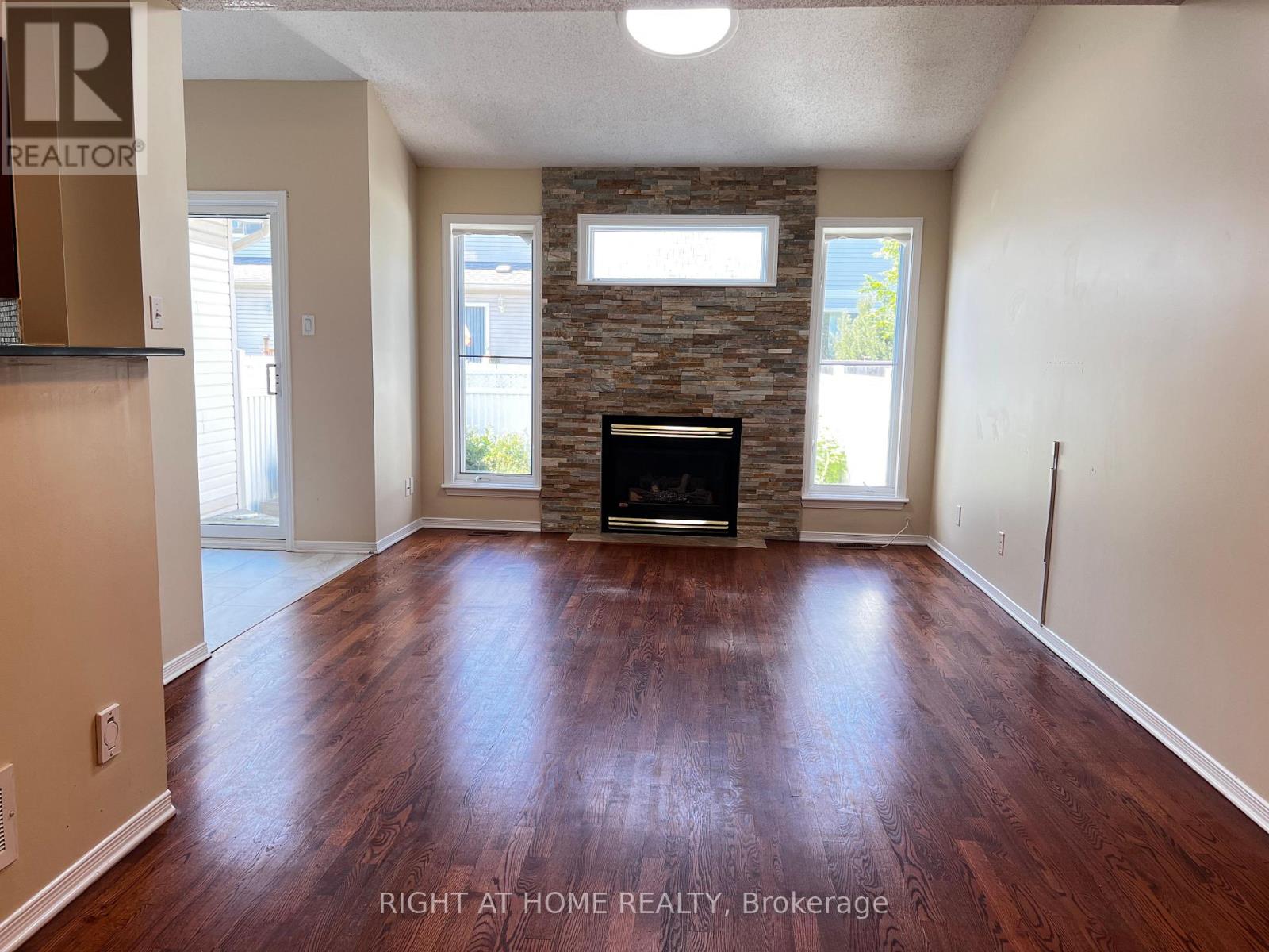 1741 Jobin Crescent, Ottawa, Ontario  K1J 1C4 - Photo 4 - X13625698