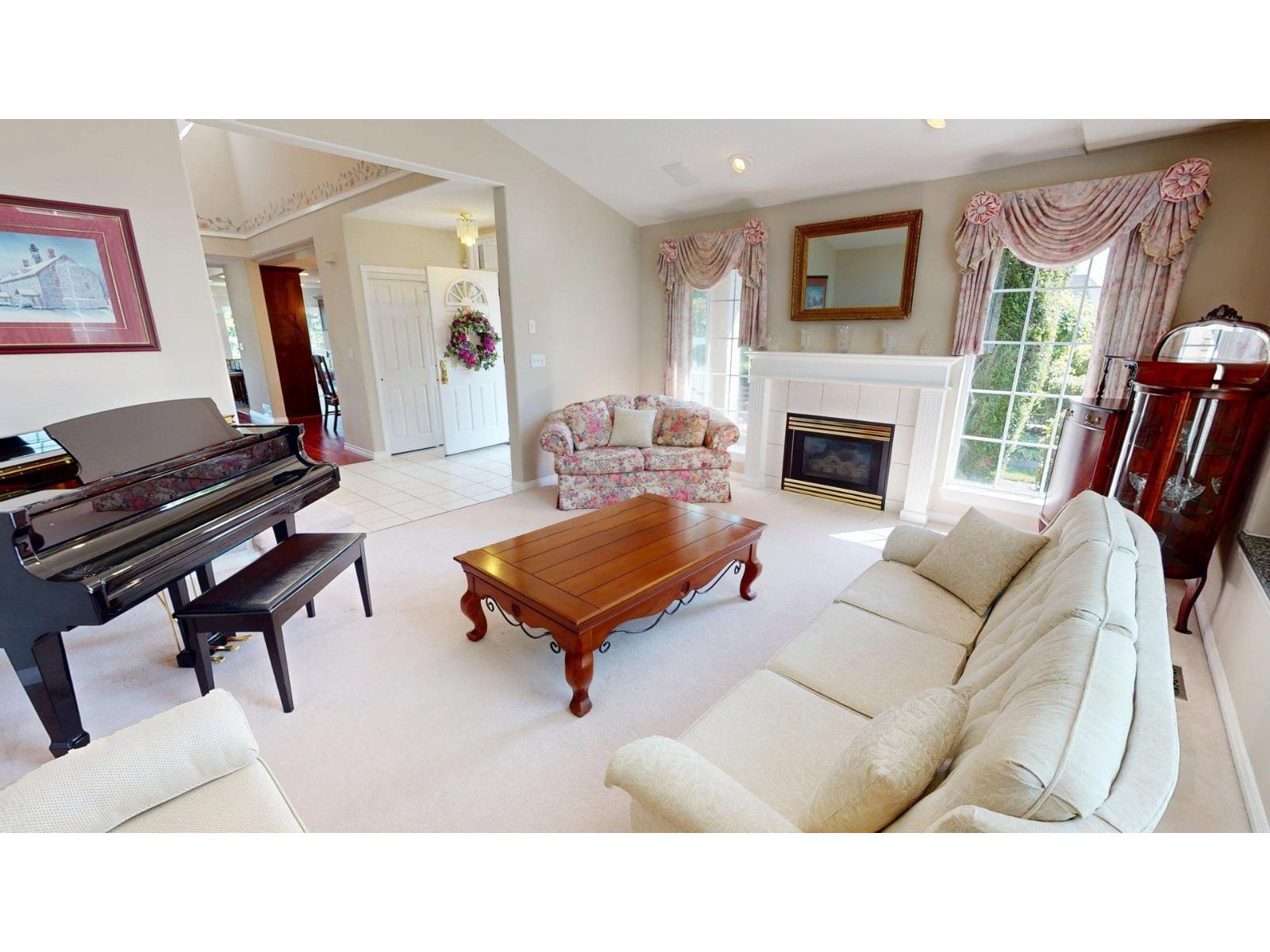 32767 Chilcotin Drive, Abbotsford, British Columbia  V2T 5S5 - Photo 11 - R3154174