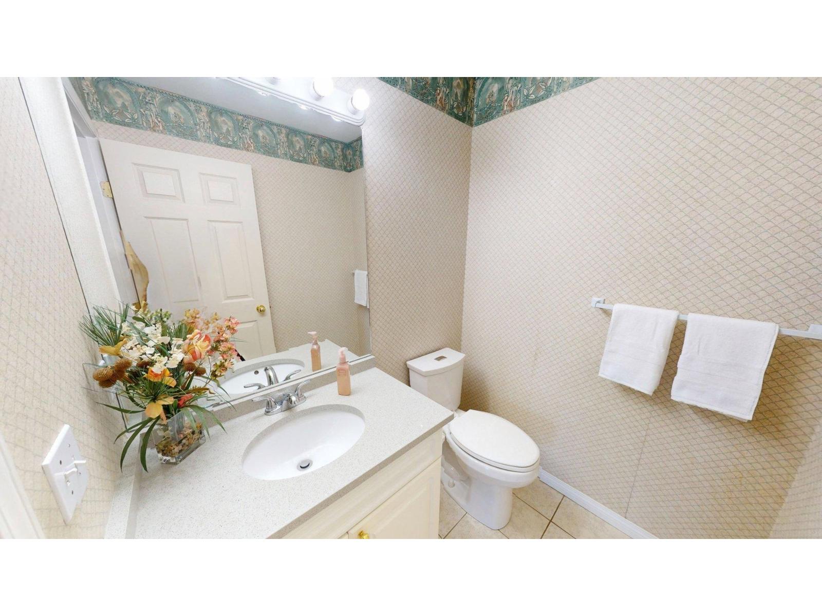 32767 Chilcotin Drive, Abbotsford, British Columbia  V2T 5S5 - Photo 19 - R3154174