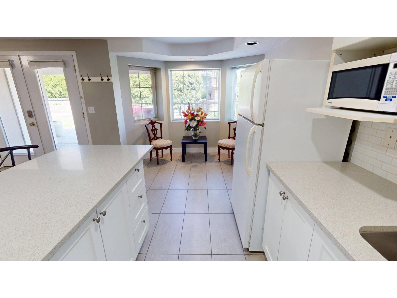 32767 Chilcotin Drive, Abbotsford, British Columbia  V2T 5S5 - Photo 29 - R3154174