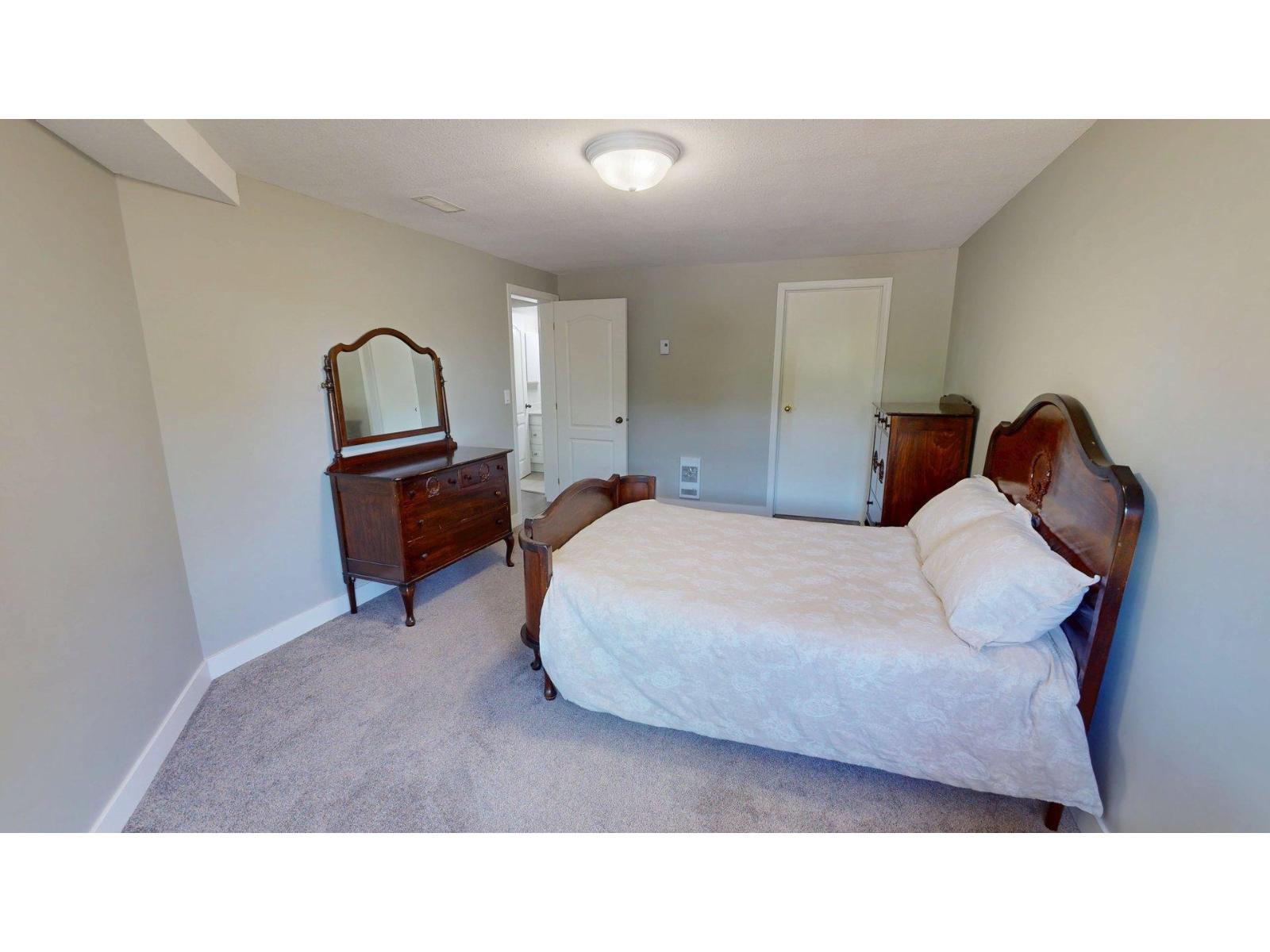 32767 Chilcotin Drive, Abbotsford, British Columbia  V2T 5S5 - Photo 32 - R3154174
