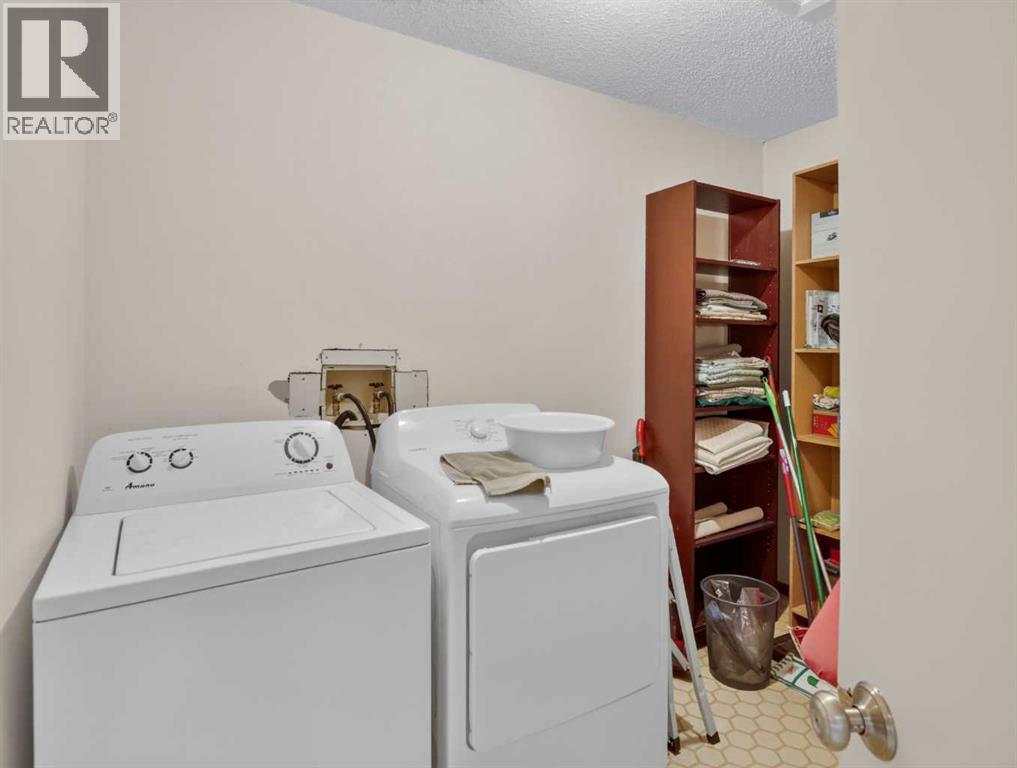 22 Pinewood Crescent, Canmore, Alberta  T1W 1P8 - Photo 19 - A2335810