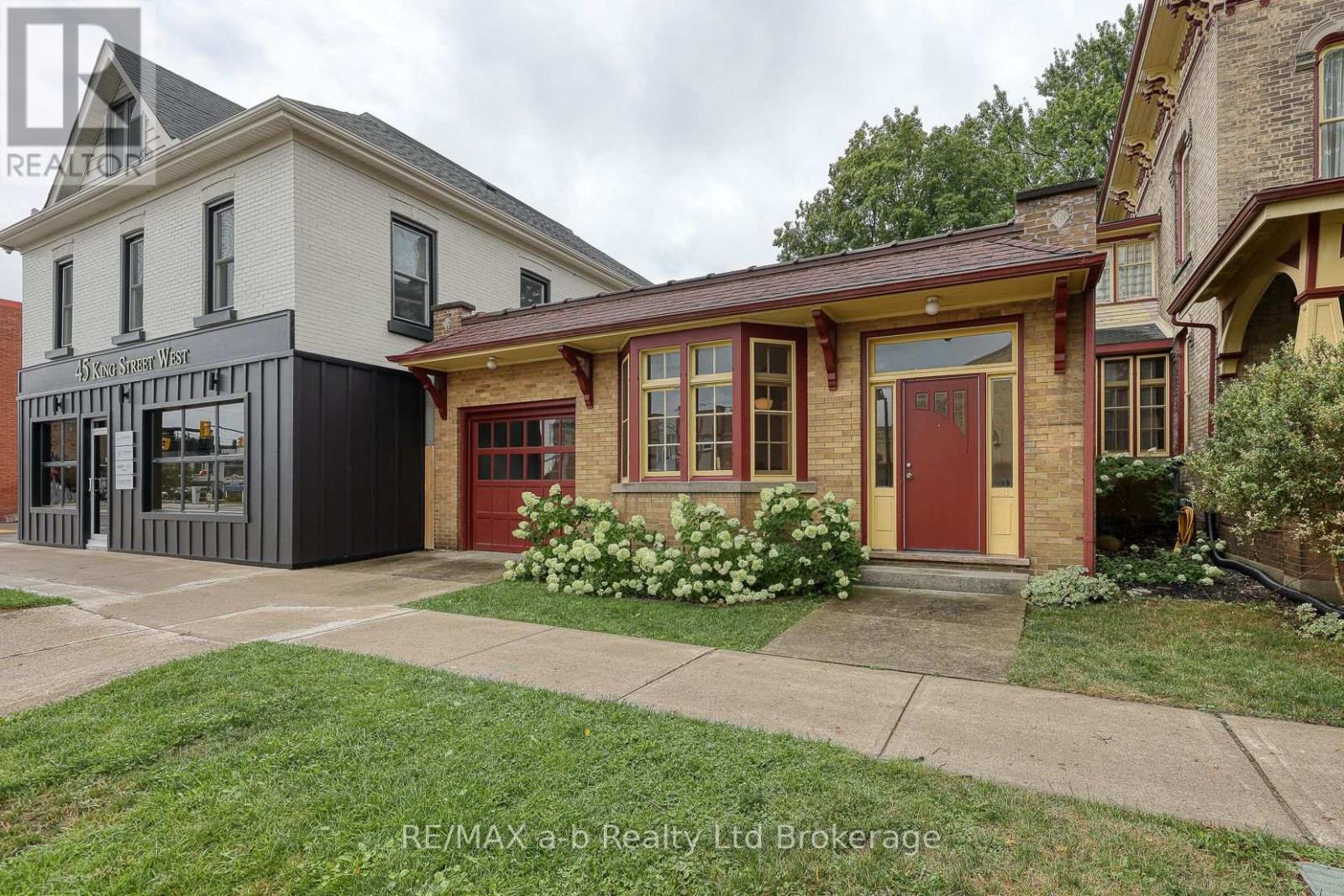 55 KING STREET W, Ingersoll, Ontario