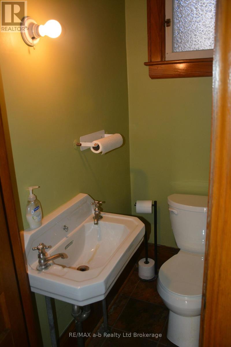 55 King Street W, Ingersoll, Ontario  N5C 2J7 - Photo 21 - X12935266