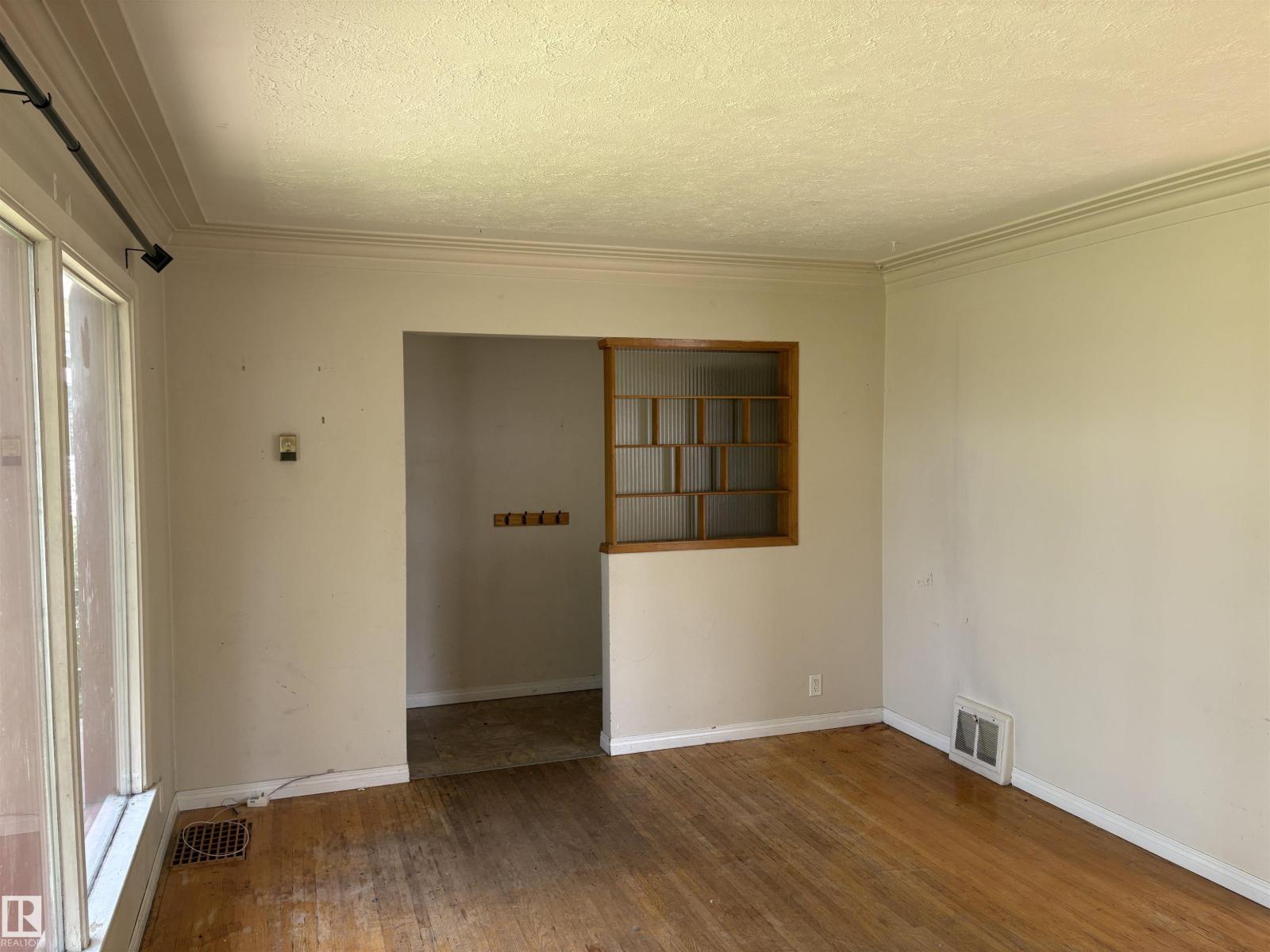 10845 140 St Nw, Edmonton, Alberta  T5M 1S4 - Photo 4 - E4502825