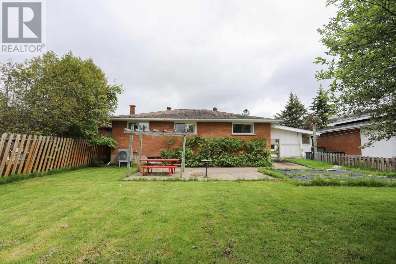 489 Mcnabb St, Sault Ste Marie, Ontario  P6B 1Z2 - Photo 8 - SM261490