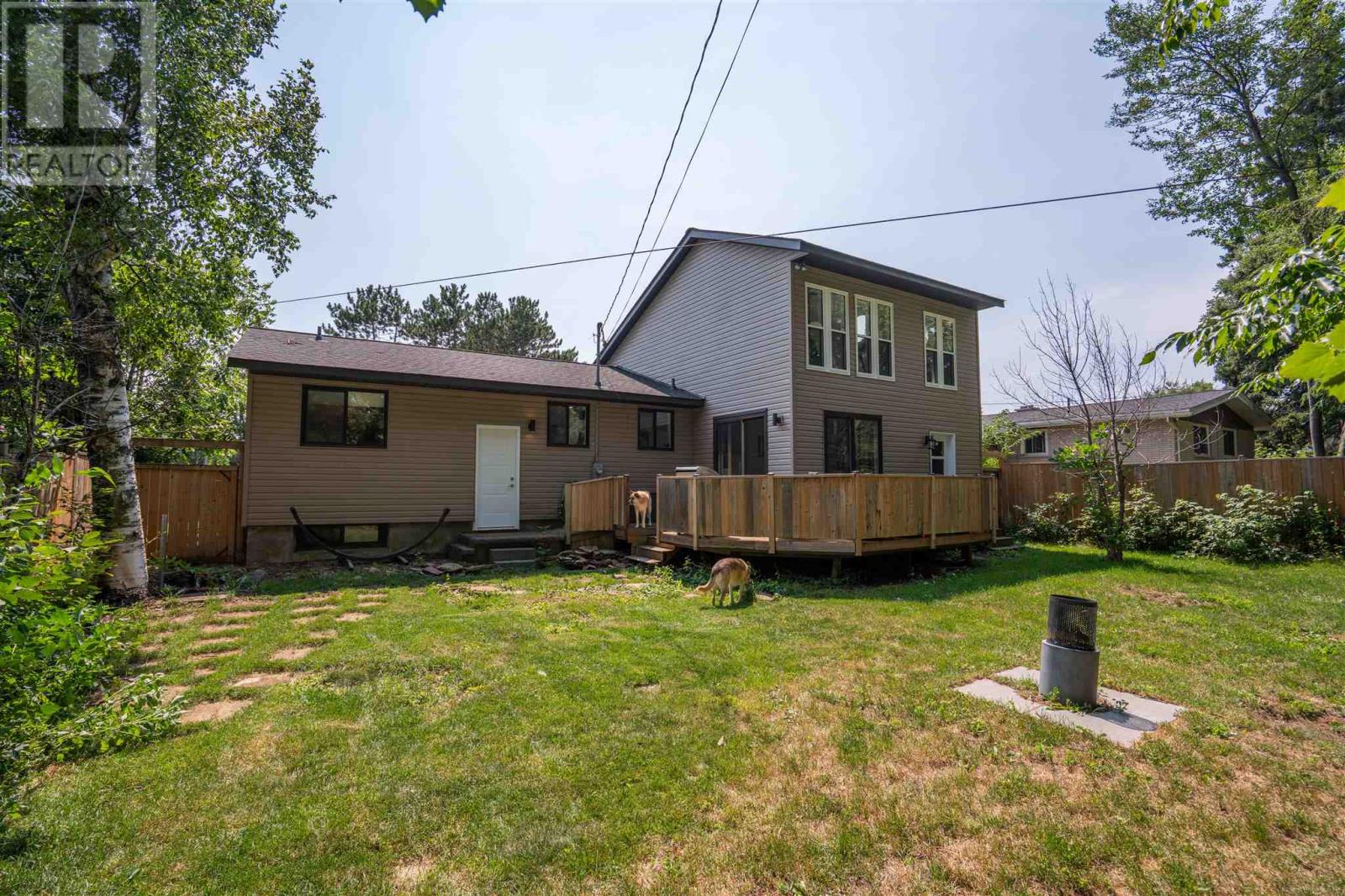 131 Meadow Park Cres, Sault Ste. Marie, Ontario  P6A 4H1 - Photo 3 - SM262074