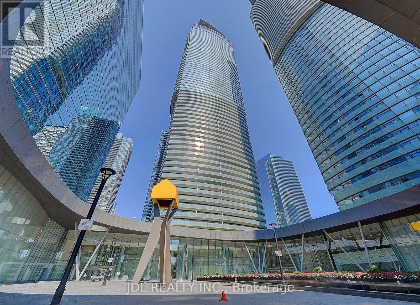 2012 - 14 YORK STREET, Toronto, Ontario