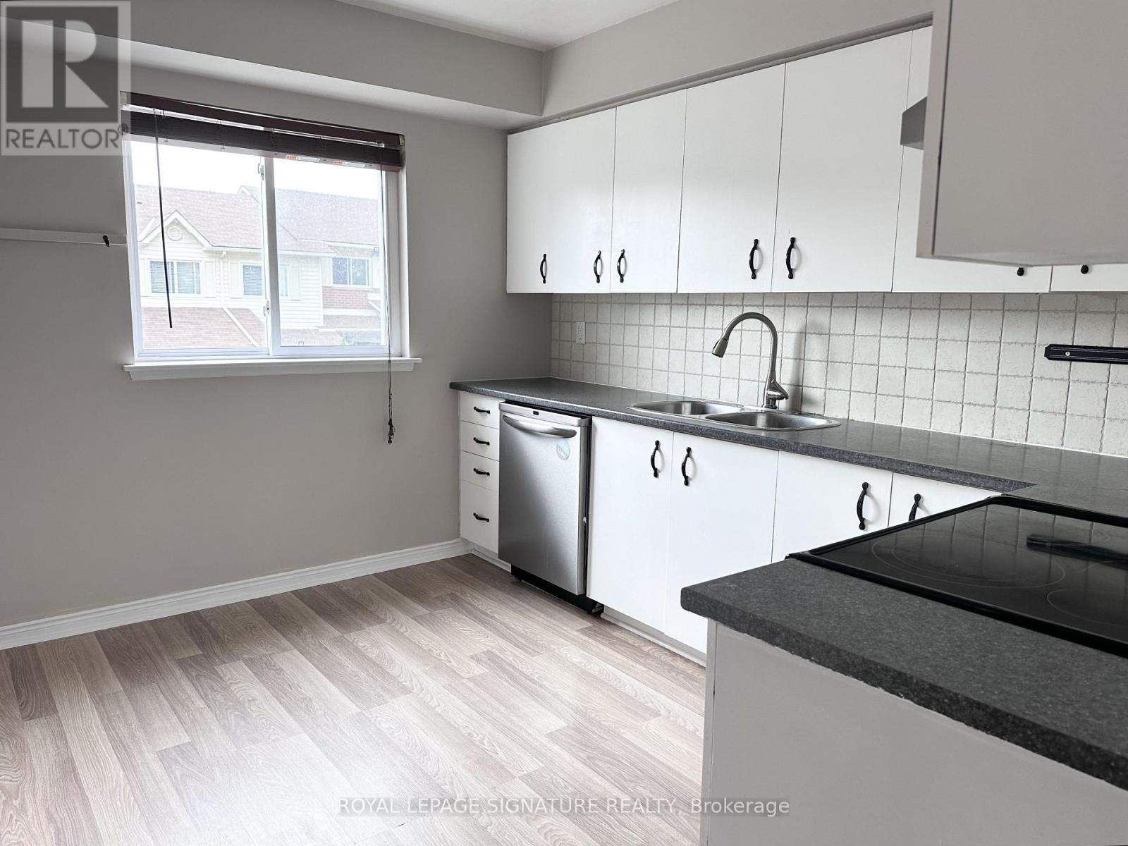 602 Gibney Crescent, Newmarket, Ontario  L3X 1Y3 - Photo 14 - N13658180