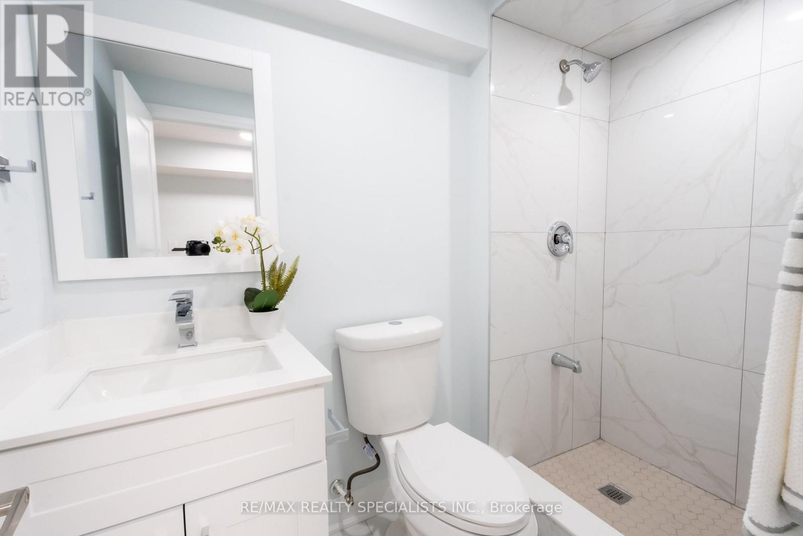66 Banting Crescent, Brampton, Ontario  L6Y 2K9 - Photo 40 - W13657422