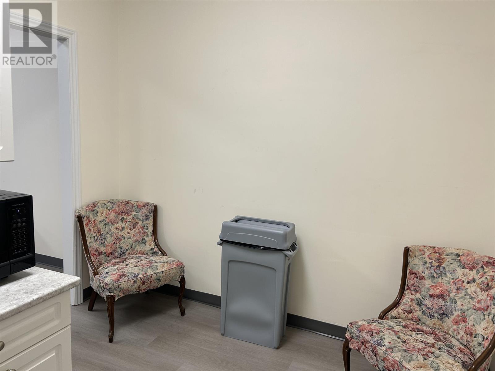 553 Queen St # Main Floor, Sault Ste. Marie, Ontario  P6A 2A3 - Photo 9 - SM262126
