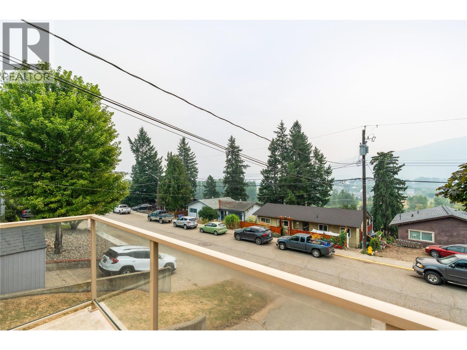 1908 Grandview Avenue, Lumby, British Columbia  V0E 2G0 - Photo 21 - 10397340