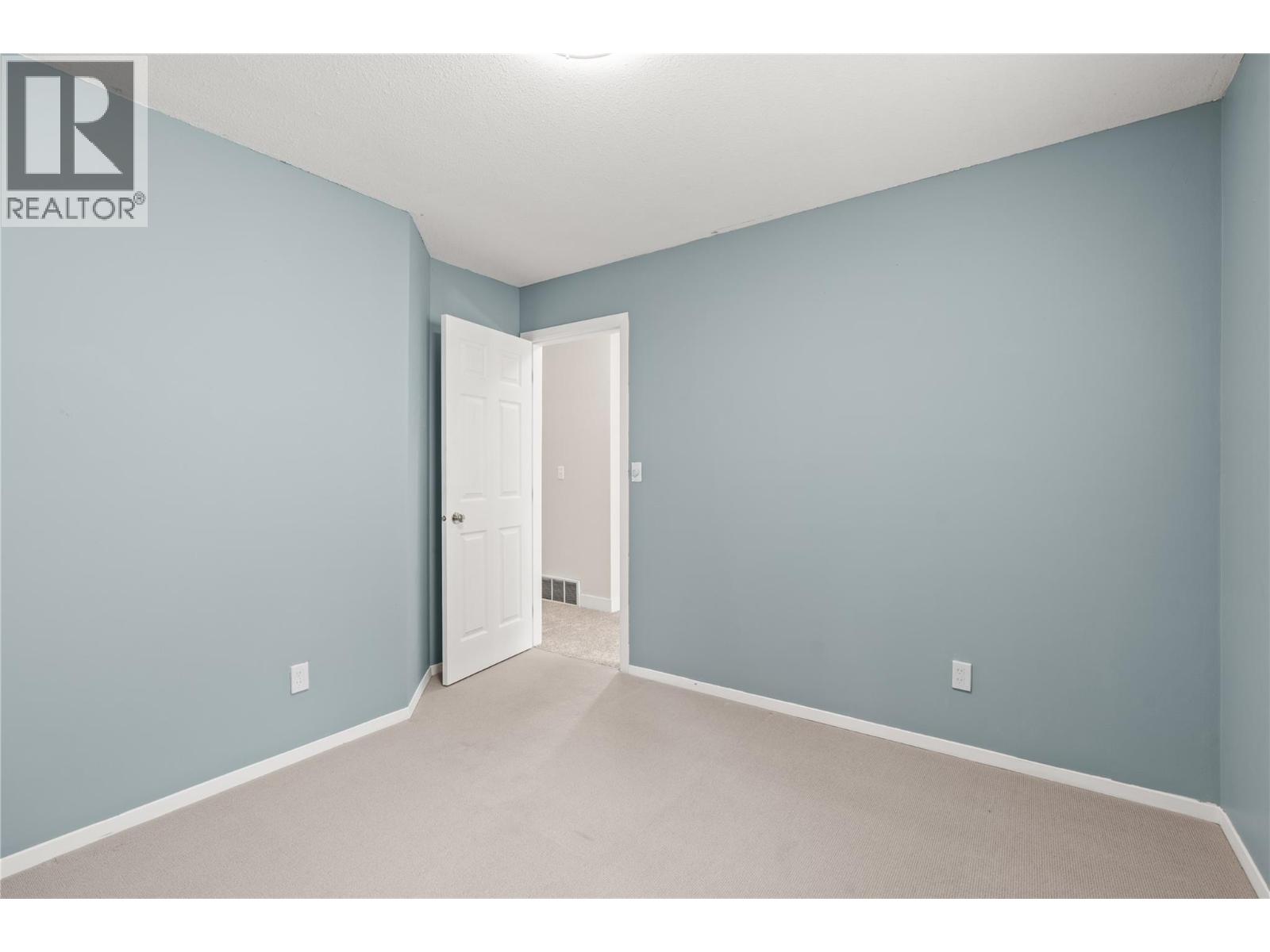 1908 Grandview Avenue, Lumby, British Columbia  V0E 2G0 - Photo 23 - 10397340