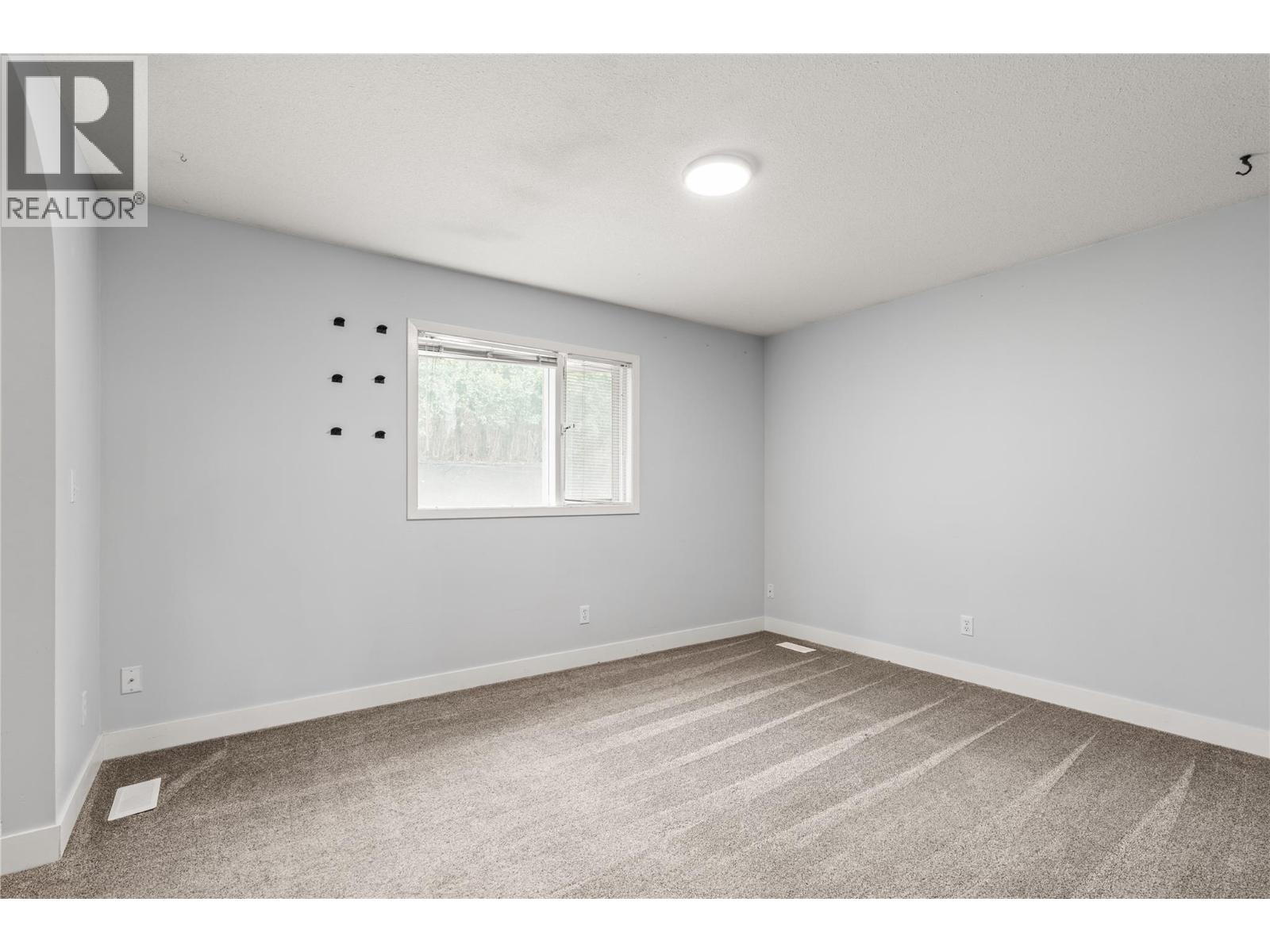 1908 Grandview Avenue, Lumby, British Columbia  V0E 2G0 - Photo 29 - 10397340