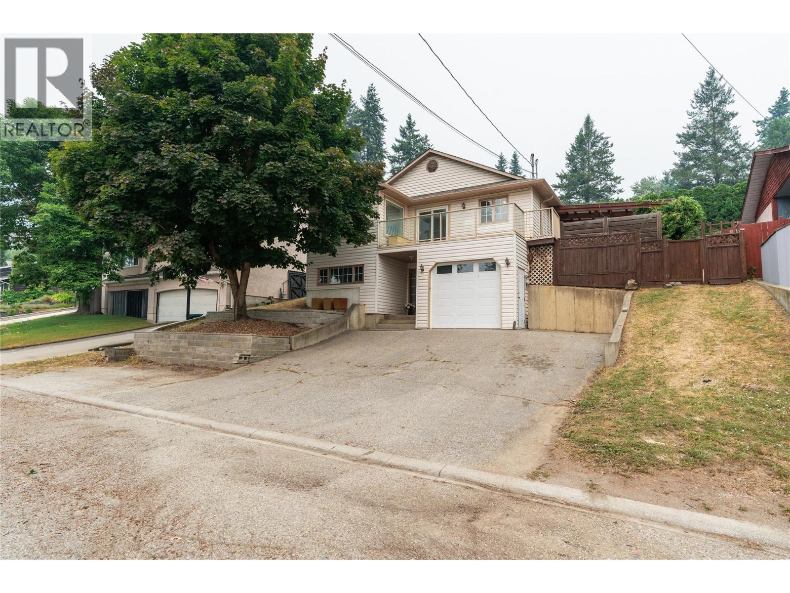 1908 Grandview Avenue, Lumby, British Columbia  V0E 2G0 - Photo 36 - 10397340