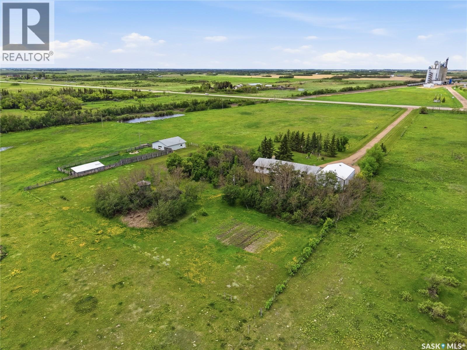 (Martensville) Friesen Acreage, Corman Park Rm No. 344, Saskatchewan  S0K 2T0 - Photo 8 - SK045043