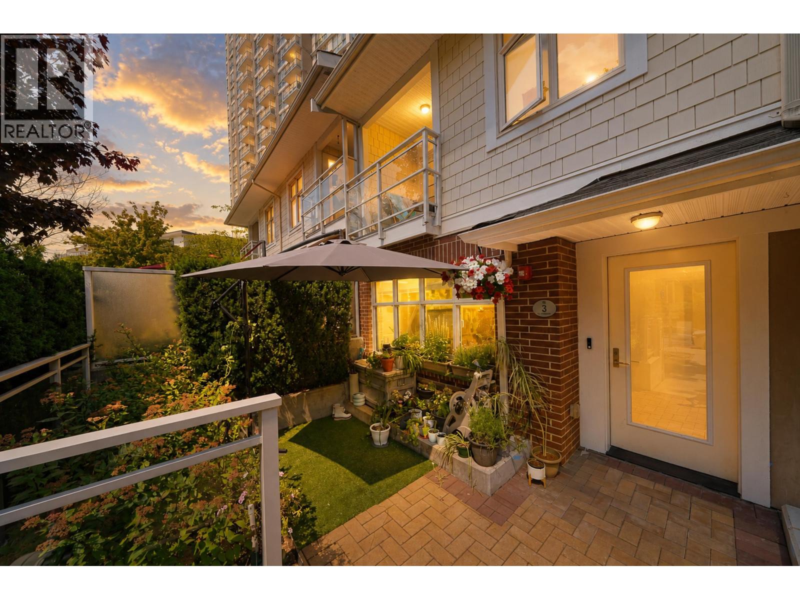 Th3 271 Francis Way, New Westminster, British Columbia  V3L 0H2 - Photo 2 - R3141492