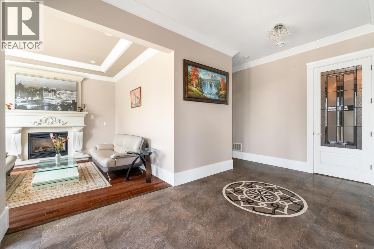 7188 Gray Avenue, Burnaby, British Columbia  V5J 3Y8 - Photo 4 - R3154126