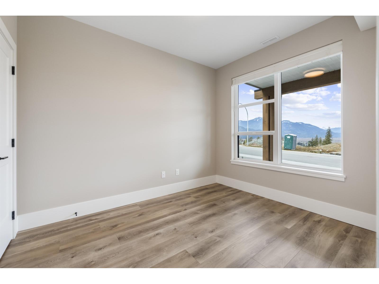 47262 Valerie Place, Little Mountain, Chilliwack, British Columbia  V2P 7W9 - Photo 5 - R3095661