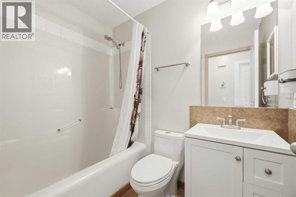 206 Highwood Village Place NW, High River, Alberta  T1V 1V9 - Photo 22 - A2315926