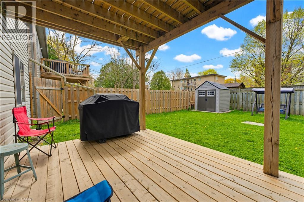 399 Greenfield Avenue, Kitchener, Ontario  N2C 1E6 - Photo 34 - 40843159