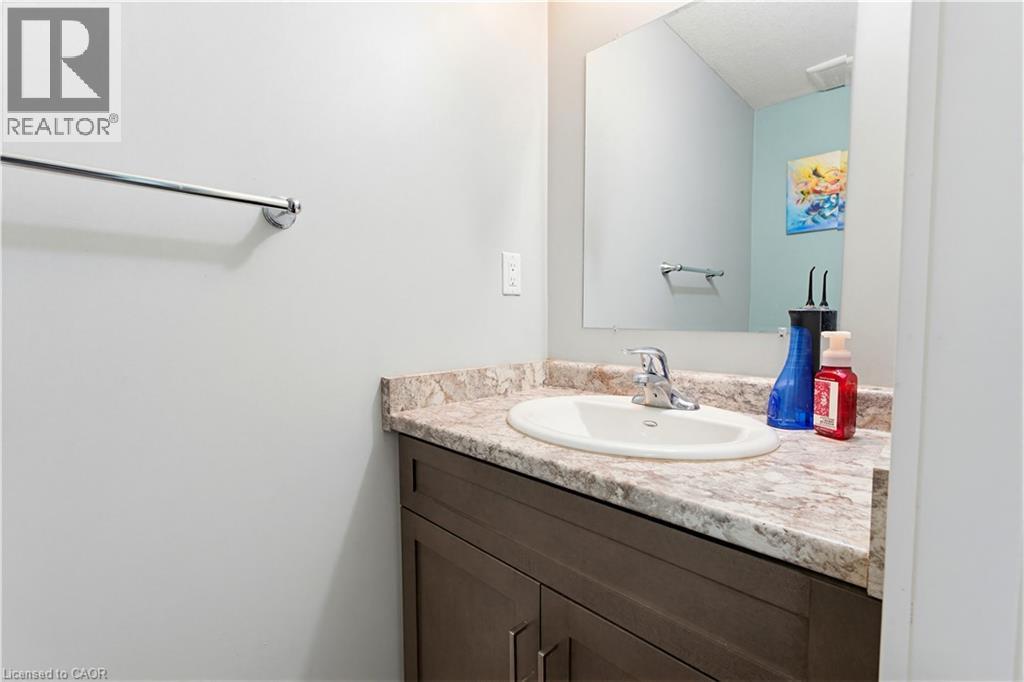 399 Greenfield Avenue, Kitchener, Ontario  N2C 1E6 - Photo 28 - 40843159