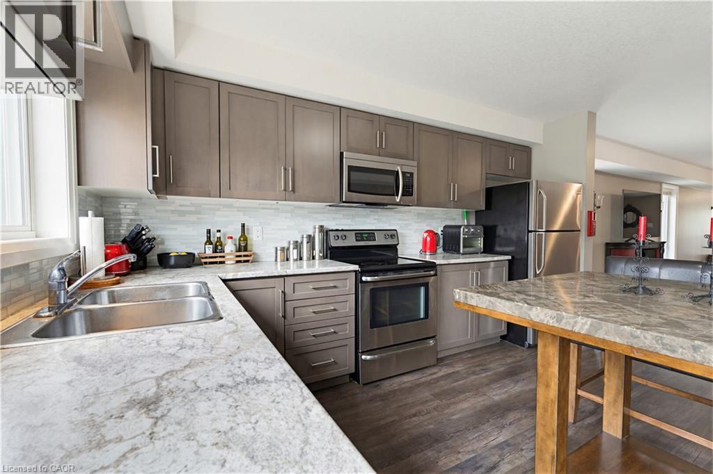 399 Greenfield Avenue, Kitchener, Ontario  N2C 1E6 - Photo 11 - 40843159