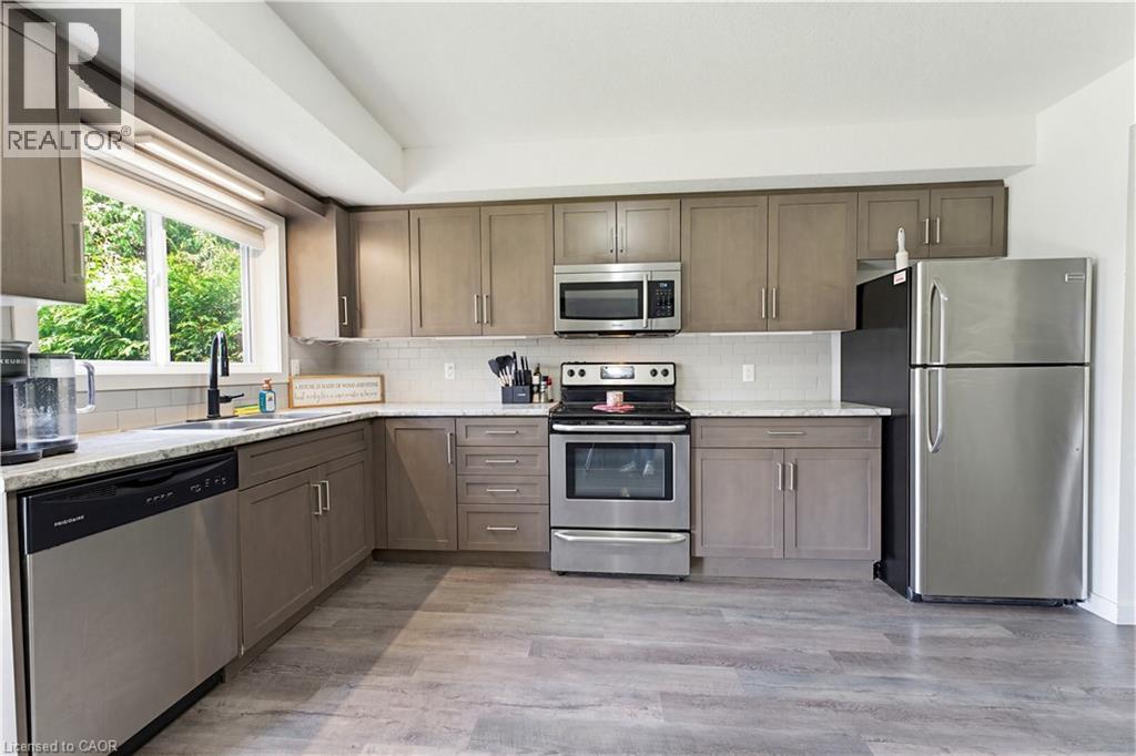399 Greenfield Avenue, Kitchener, Ontario  N2C 1E6 - Photo 21 - 40843159