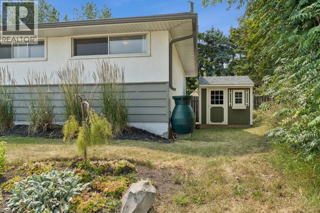 91 Winslow Crescent SW, Calgary, Alberta  T3C 2R3 - Photo 4 - A2335887