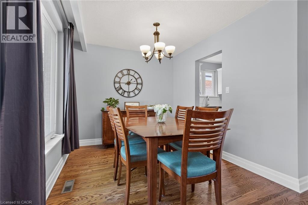 1172 Chada Avenue, Mississauga, Ontario  L5C 1P9 - Photo 11 - 40847861
