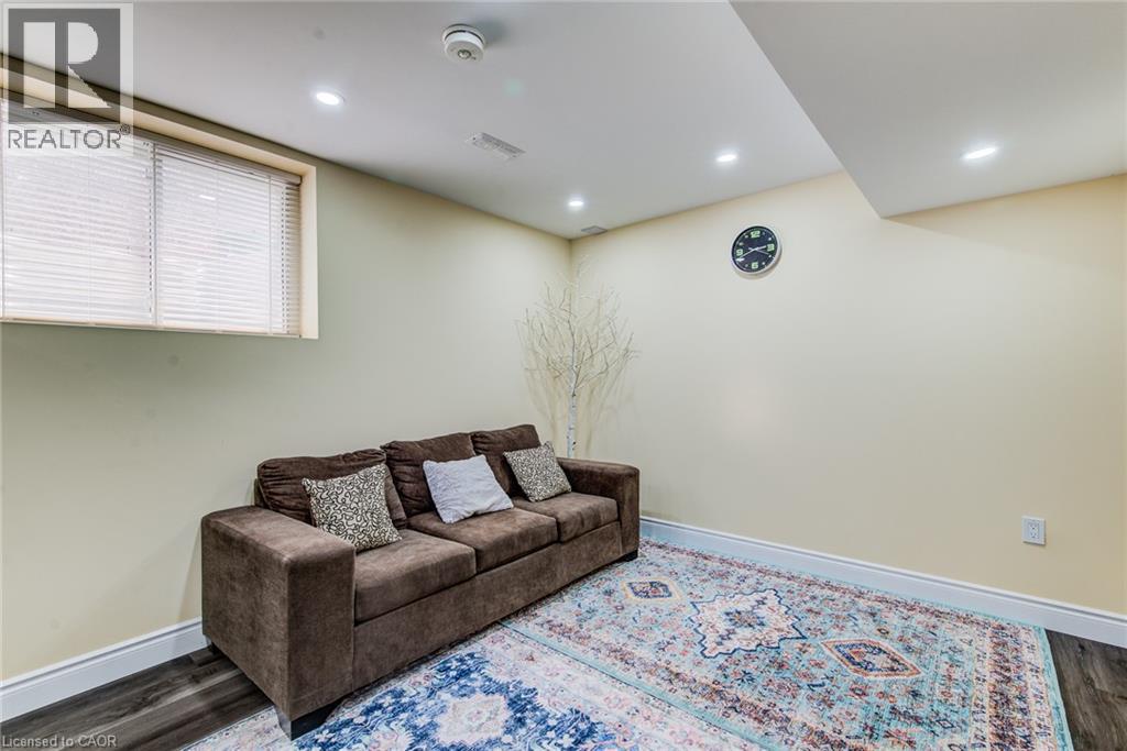 19 Springcreek Street, Kitchener, Ontario  N2A 0G3 - Photo 39 - 40849353