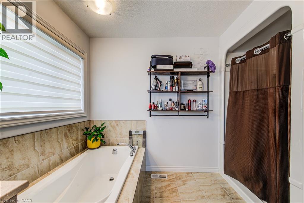 19 Springcreek Street, Kitchener, Ontario  N2A 0G3 - Photo 33 - 40849353