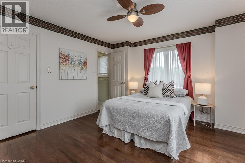 2010 Grovetree Lane, Burlington, Ontario  L7R 4V4 - Photo 14 - 40852152